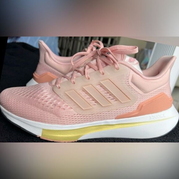 💘FINAL PRICE💘 Adidas EQ21 Run Sneakers Sz 10- Practically Brand New!! - Picture 1 of 16